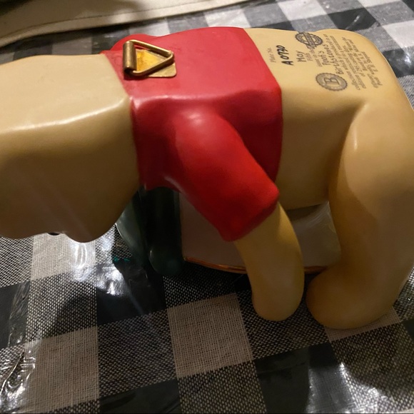 Winnie the Pooh - Bradford Exchange - Pooh's Birthstones A0730 MAY Vintage 🍯 - Picture 5 of 11